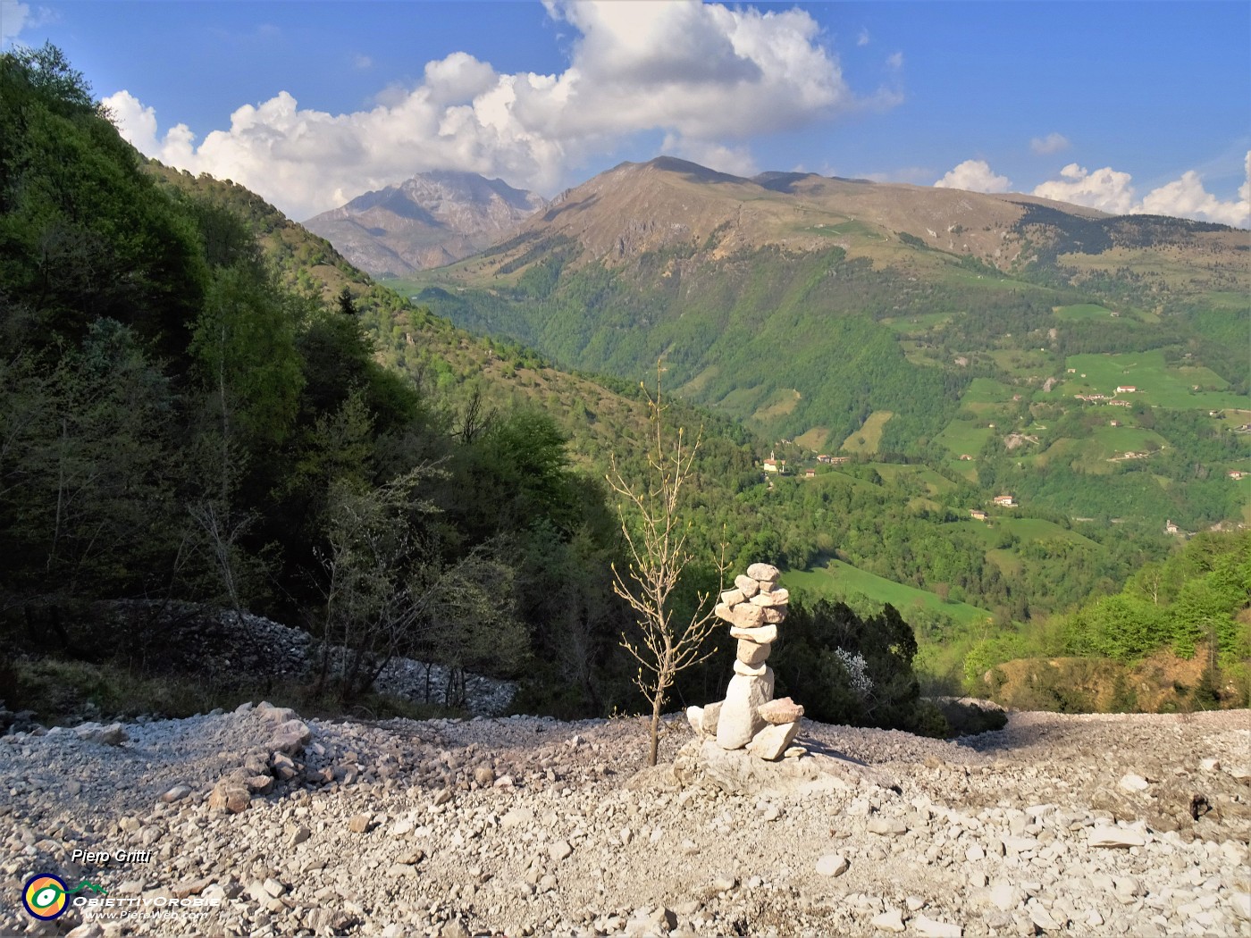 68 Rientro alla Madonna seguendo il sentiero recuperato.JPG